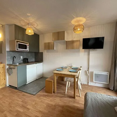 A Louer A Chantemerle, Serre-chevalier - 4 Personnes, Balcon, Casier A - Fr-1-330e-42
